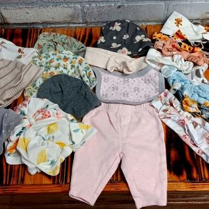 Bundle of infant girl hats,head bands